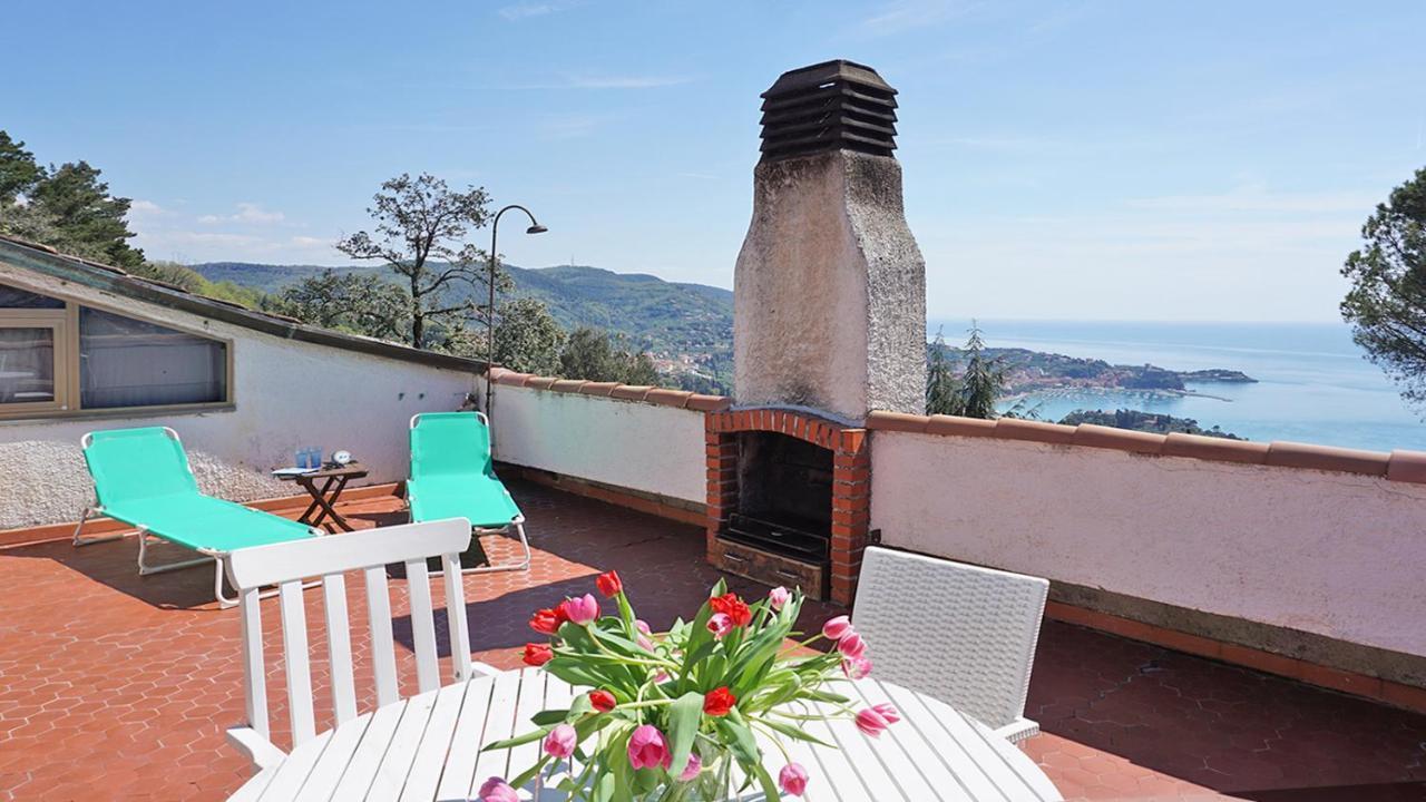 IL MARE NEL BOSCO appartamento con terrazza nella natura, vista mare, Lerici e isole Esterno foto