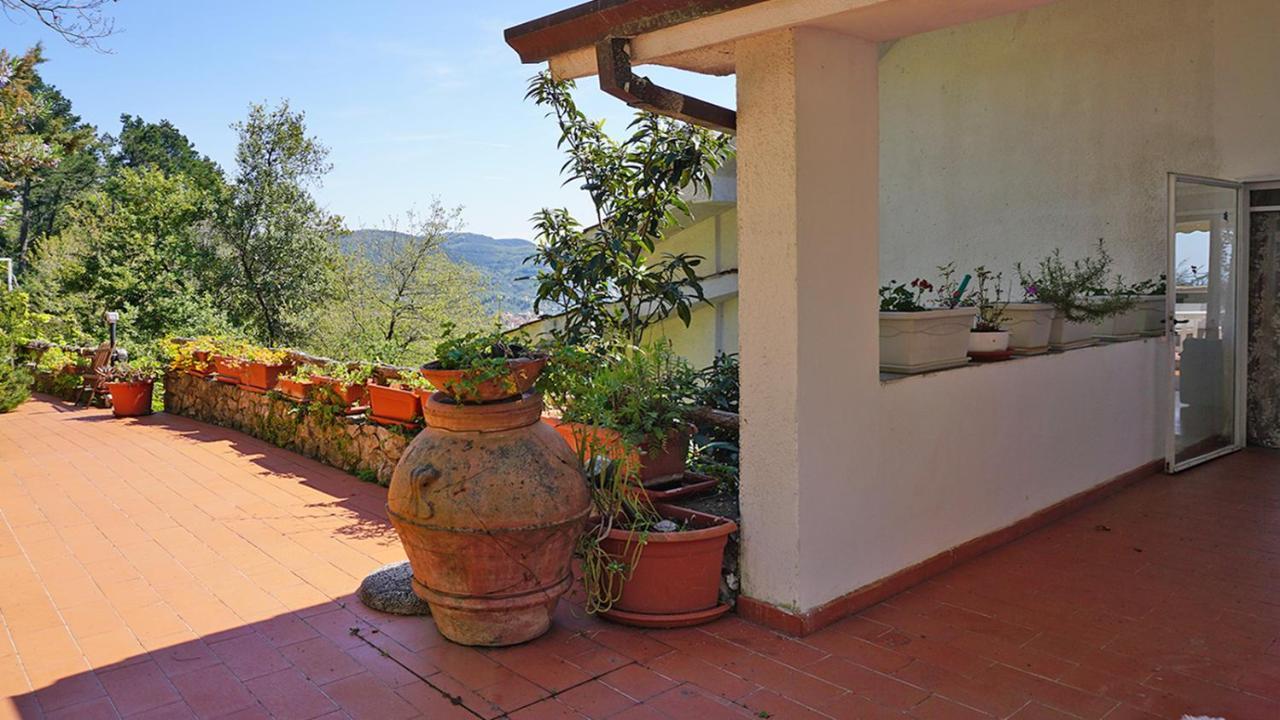 IL MARE NEL BOSCO appartamento con terrazza nella natura, vista mare, Lerici e isole Esterno foto