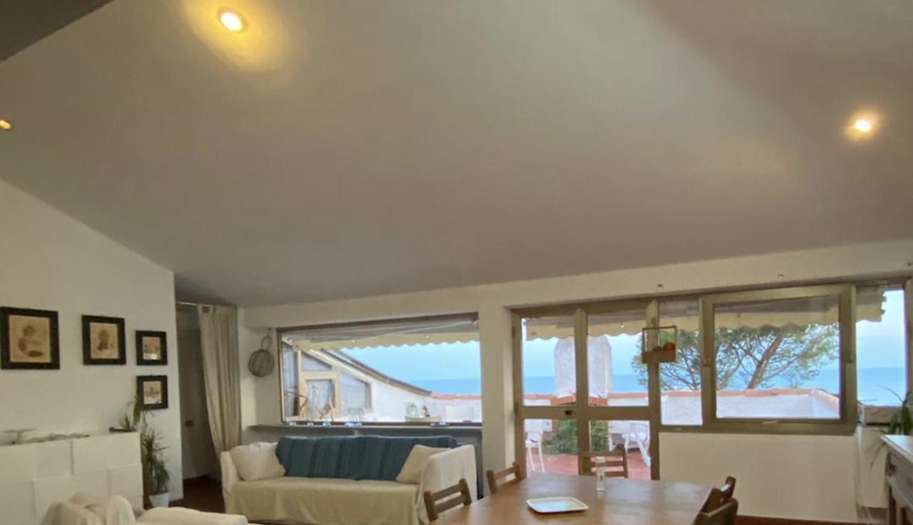 IL MARE NEL BOSCO appartamento con terrazza nella natura, vista mare, Lerici e isole Esterno foto